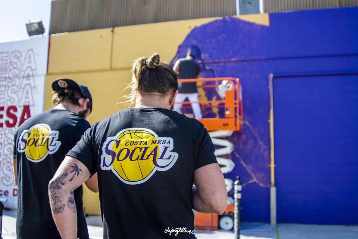 Watch Andaluz The Artist Paint a Mural at SOCIAL Costa Mesa This