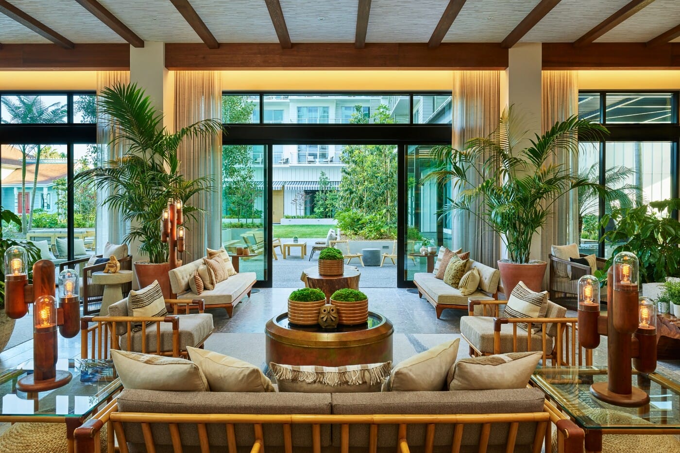 Mission Pacific Hotel SANJO-Lobby-01