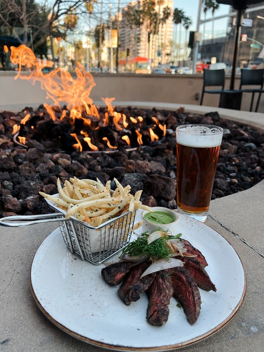 Renaissance Long Beach Hotel LGBRN_Lotus_8