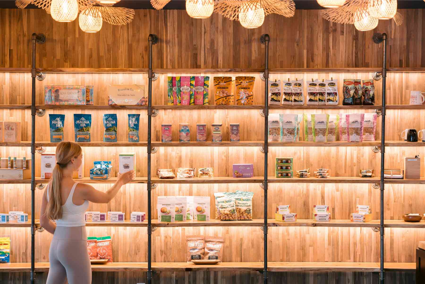 SCP Hilo Hotel Provisions Market (Hotel Lobby)