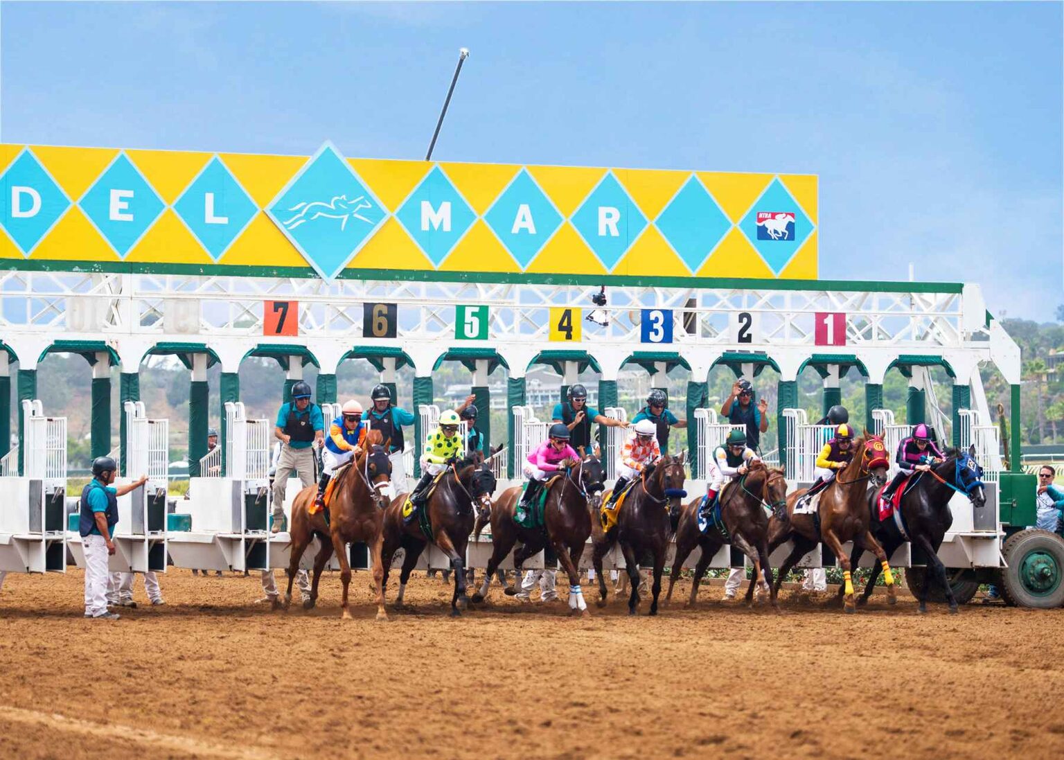 Your Guide to the 2024 Del Mar Horse Racing Season