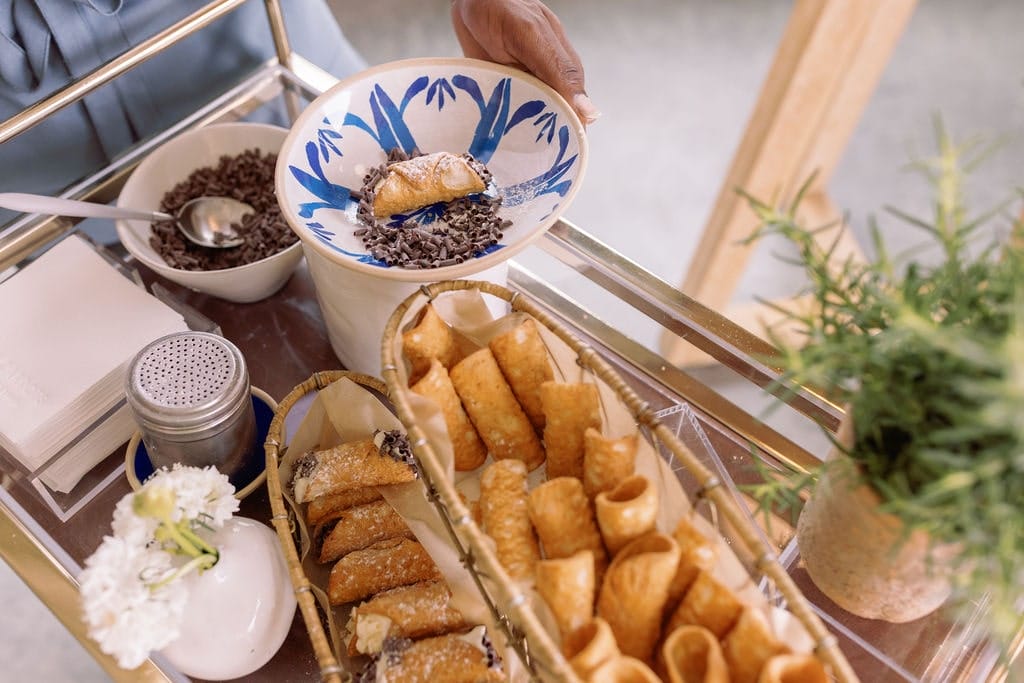 24_carrots_catering_mixer_newport_beach_skyline_peninsula_village_amelia_lyon_037-min