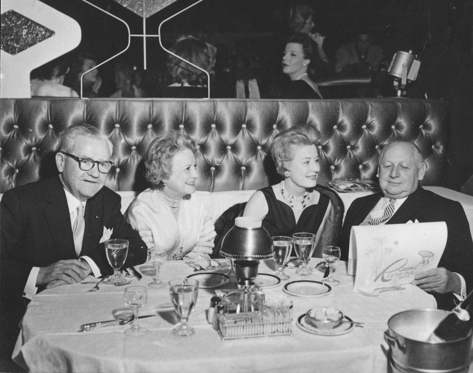 Riviera Resort & Spa Palm Springs RRS-Booth_diners_LR