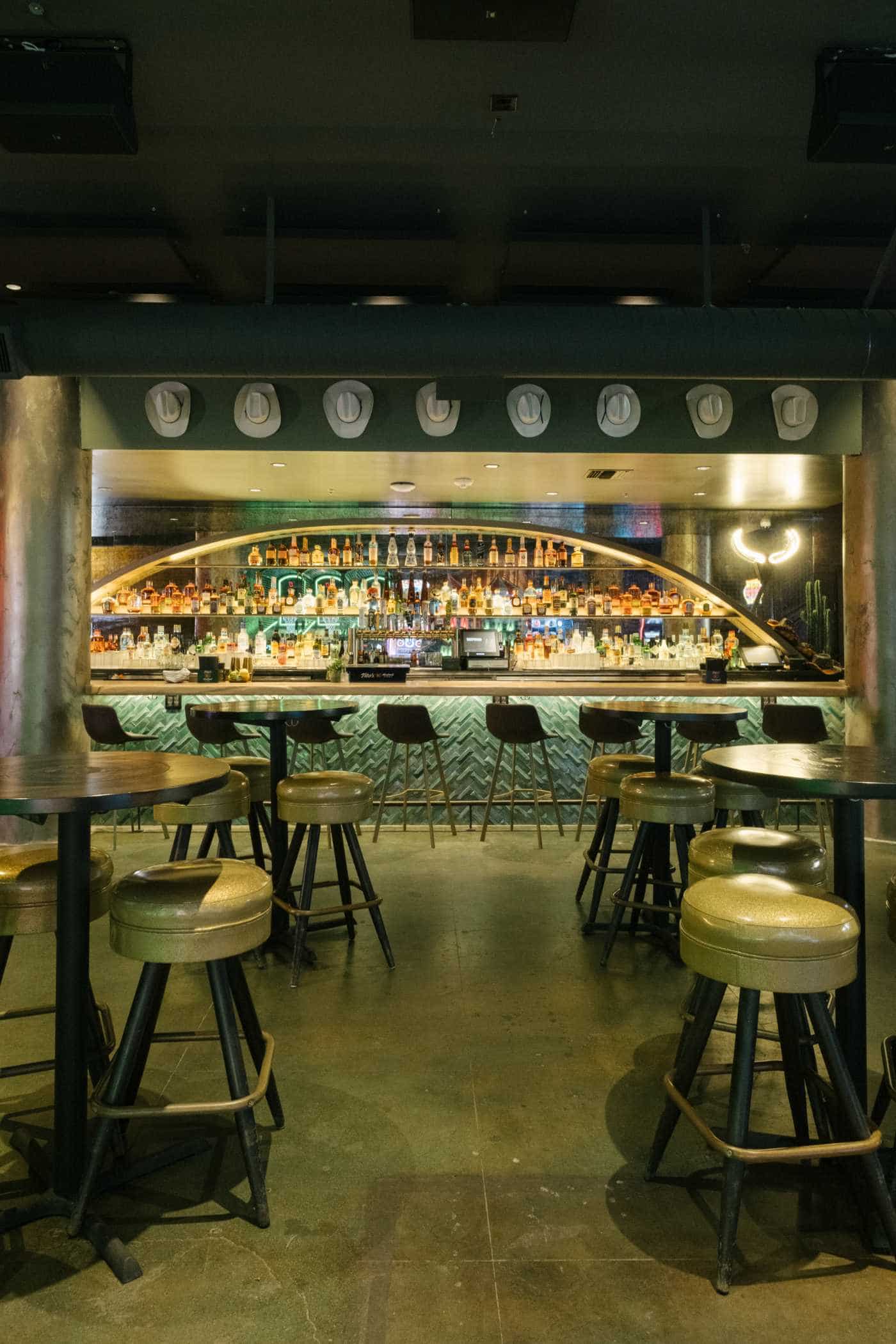 EASTWOOD DSCF0215-min