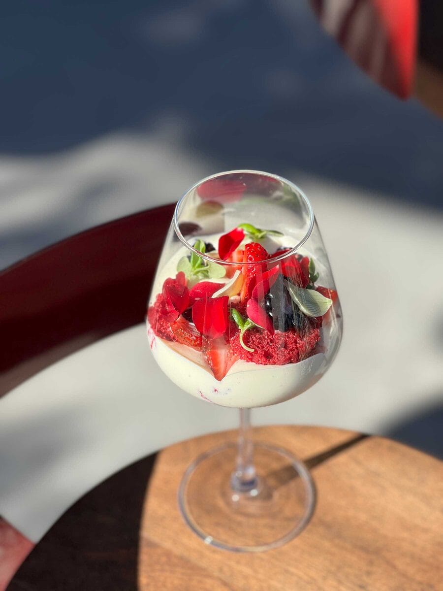 Huntress_BrokenRose_CourtesyofRMDGroup