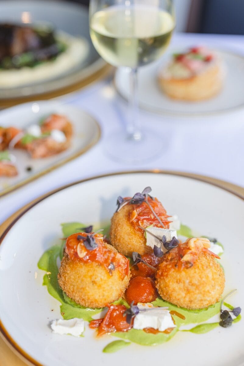 Lakehouse Resort LHR_Valentines-2743 Large