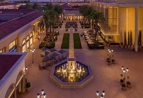 Fashion Island Live on the Lawn