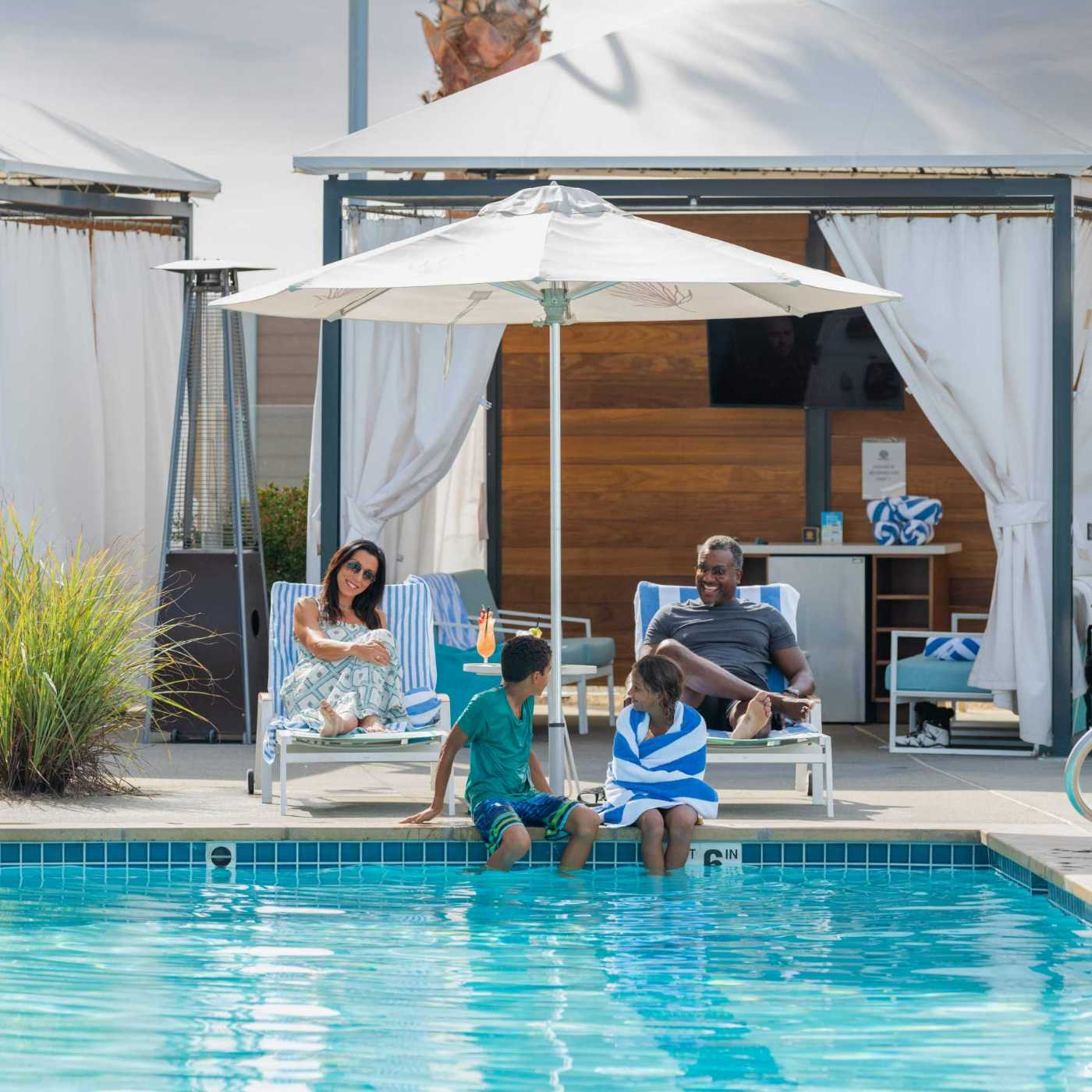 Sun Outdoors San Diego Bay-wonderfront1x1-11-sunRV