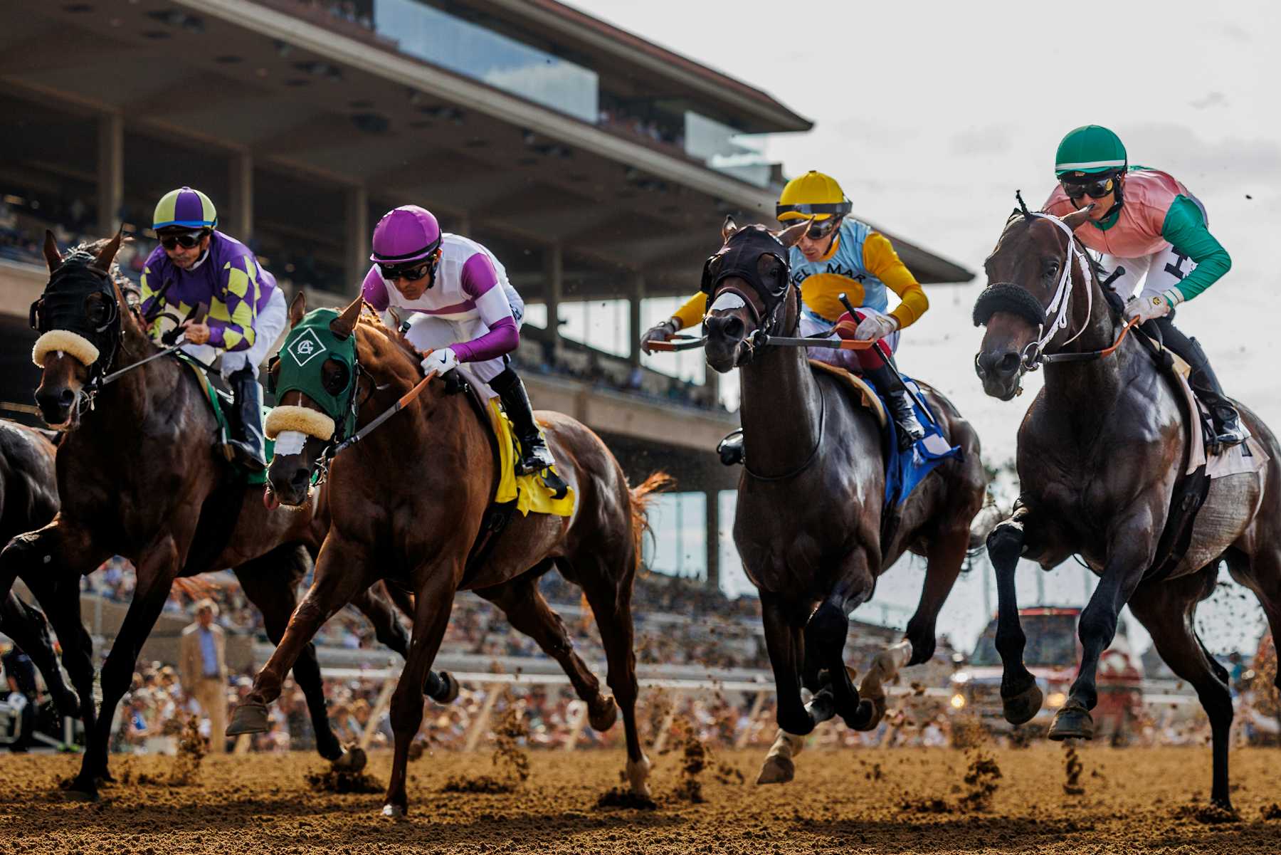 Sundays at Del Mar Thoroughbred Club