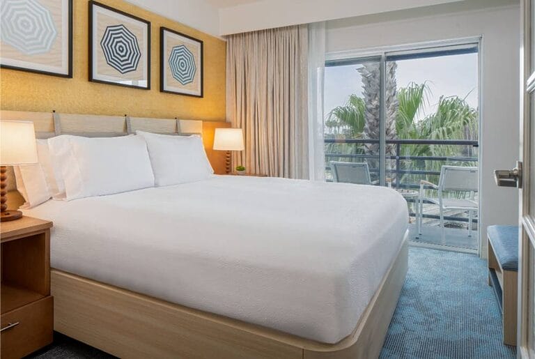 Hilton Garden Inn Dana Point SNADB_KING BALCONY_K1L