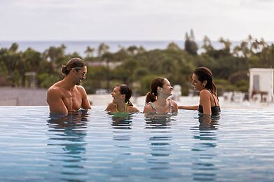 Best Luxury Hotels Waikīkī Beach