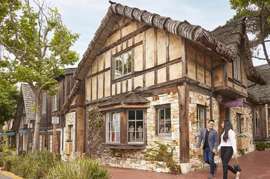 Storybook Escape Carmel-by-the-Sea