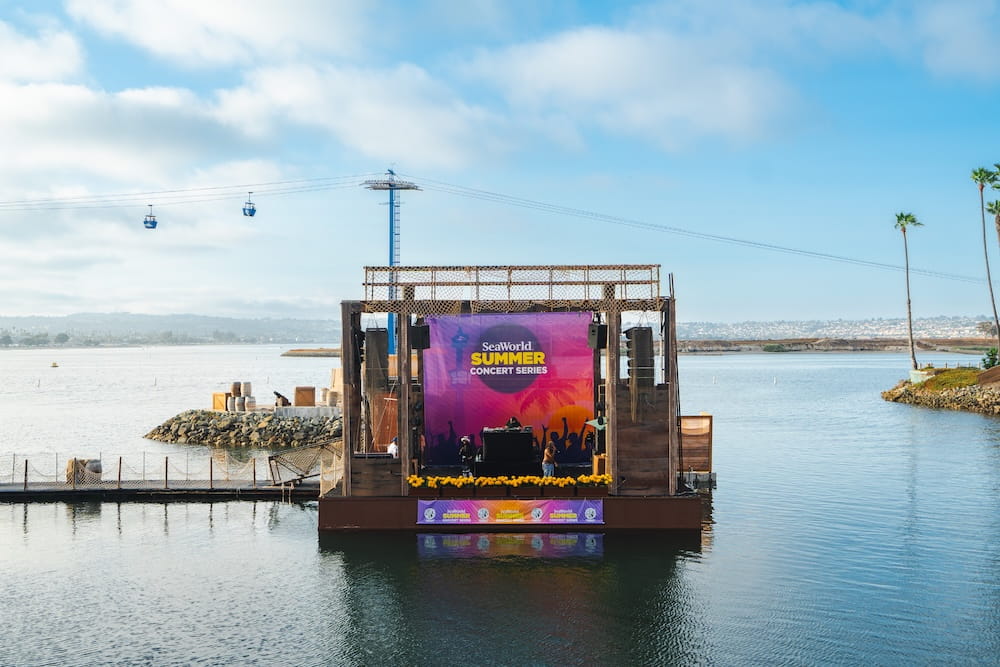 SeaWorld 25_SWC_Ying&YangTwins_Summer Concert-90