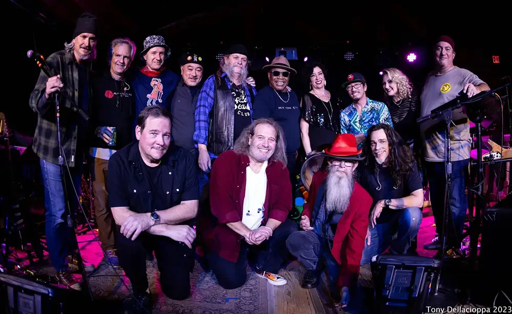 Stinkfoot Orchestra Full-band-with-Ray-e1706578147925