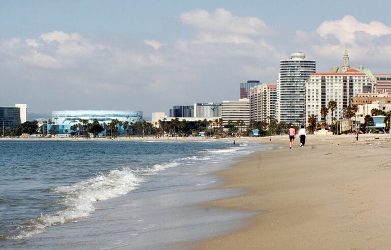 Credit Long Beach Convention & Visitors Bureau-Beach