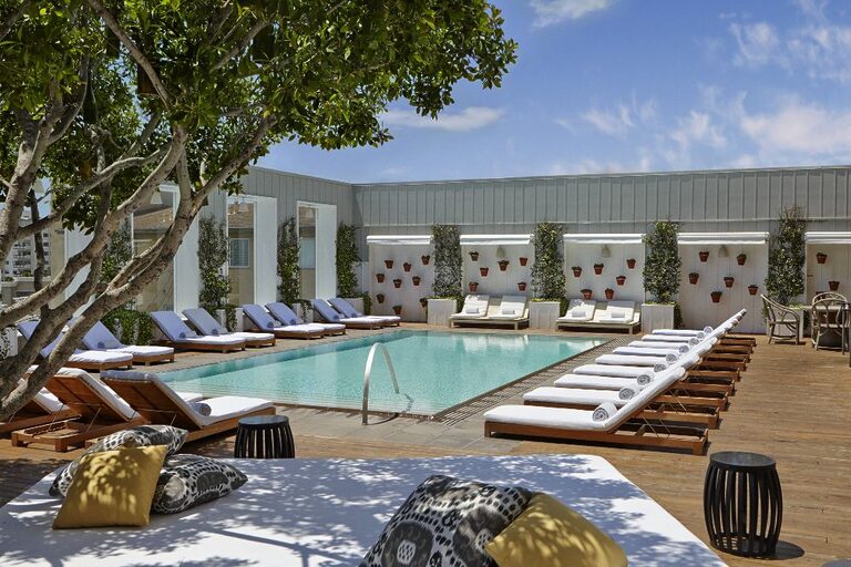 The Valorian Los Angeles White Rabbit Sky Lounge Pool